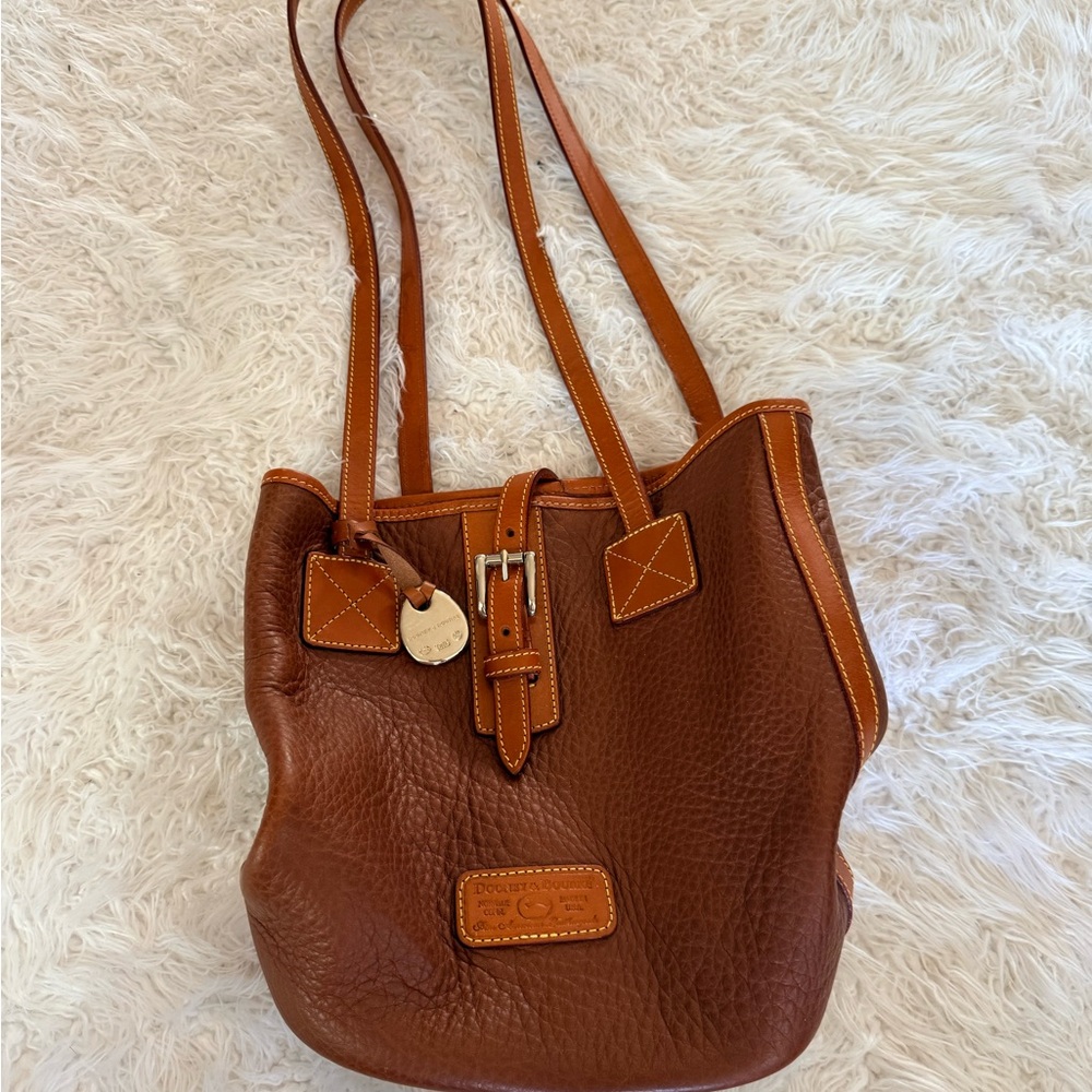 Authentic Dooney and Bourke pebble Leather Tote Bag
